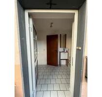 Eine helle zwei-Zimmer Wohnung im Erdgeschoss - Krefeld Benrad