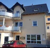 Großzügige 4 Zimmer Wohnung in sehr guter Lage zu vermieten - Ehringshausen