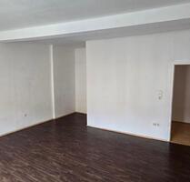 4 Zimmer Wohnung 100 QM - 600,00&nbsp;EUR Kaltmiete, ca.&nbsp; 100,00&nbsp;m&sup2; in Meiningen (PLZ: 98617)
