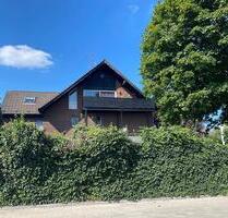 2-Zimmer Dachgeschoss Wohnung mit Balkon in Oberhausen Königshard - Mettmann