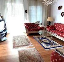 SCHÖNE, HELLE 2-ZIMMER WOHNUNG MIT BALKON IN KIRCHHAM!