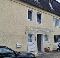 Kleines Zimmer mit Dusche WC - 420,00 EUR Kaltmiete, ca.  14,25 m² in Buchloe (PLZ: 86807)