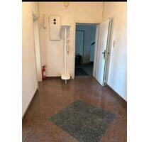 FFM Höchst - WG-Zimmer in schöner Altbauwohnung zu vermieten - Frankfurt am Main Unterliederbach