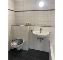 2-Zi Whg. + neues Bad & BLK in Gl (Nähe UKGM) auch WG-geeignet - Gießen Allendorf