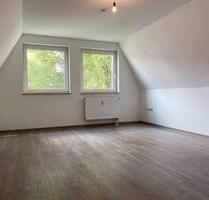 Bezugsfertige 3-Zimmer Wohnung in frisch modernisiertem Gebäude und neuem großen Balkon! - Dortmund Mengede