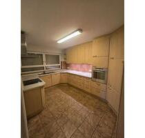3,5 Zimmer Wohnung 105qm - 1.500,00 EUR Kaltmiete, ca.  105,00 m² in Ludwigsburg (PLZ: 71634) Eglosheim