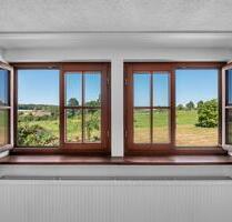 Stilvolle 4-Zimmer Wohnung mit Balkon und Gartenabteil, Einbauküche, Garagen-und Außenstellplatz - Schrozberg