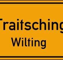5 Zimmer Wohnung - 980,00 EUR Kaltmiete, ca.  140,00 m² in Traitsching (PLZ: 93455)