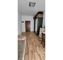 2 freie WG Zimmer - 490,00 EUR Kaltmiete, ca.  103,00 m² in Mannheim (PLZ: 68159)