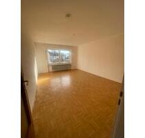 3-Zimmer Wohnung in Rosenheim - 1.100,00 EUR Kaltmiete, ca.  73,00 m² in Rosenheim (PLZ: 83024) Egarten