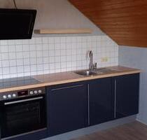 Hambach: Schöne 3,5 Zimmer DG-Wohnung in ruhiger Lage - Dittelbrunn