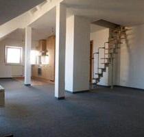 3,5 Zimmer DG Wohnung - 1.150,00&nbsp;EUR Kaltmiete, ca.&nbsp; 90,00&nbsp;m&sup2; in Ehningen (PLZ: 71139)