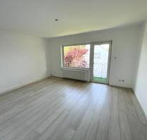 Lichtdurchflutete 2 Zimmer Wohnung mit EBK + Balkon + Stellplatz - Sankt Augustin