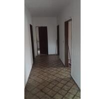 3 Zimmer Wohnung in Istrup - 500,00 EUR Kaltmiete, ca.  82,00 m² in Blomberg (PLZ: 32825)