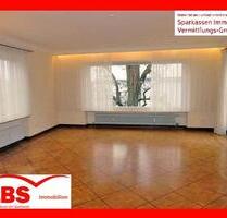 3,5 ZIMMER HERRSCHAFTLICHE WOHNUNG MIT BALKON UND GARAGE IN SULZBACH, 166 m² WFL - Sulzbach-Rosenberg