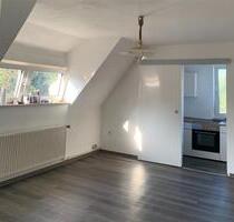 Kernsanierte 4-Zimmer Wohnung + eigener Garten in Heidenolendorf - Detmold Hakedahl