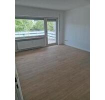 Neu renovierte 3 Zimmer Wohnung mit Balkon - Unna Hemmerde