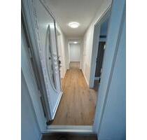 3 Zimmer Wohnung - 850,00 EUR Kaltmiete, ca.  95,00 m² in Geislingen (PLZ: 72351)