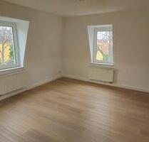 Helle 4 Zimmer Dachgeschosswohnung in Dresden- Leuben