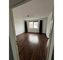 Neugründung einer 3er Wg nahe der Uni pro Person 1,5 Zimmer - Kassel Philippinenhof-Warteberg