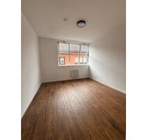 Helles 18 m² Zimmer in WG – zentrale Lage in Bensheim