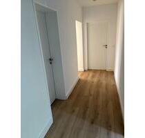 Sofort bezugsfrei: Modernisierte 4-Zimmer Maisonette-Wohnung - Mönchengladbach Nord