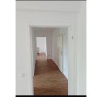 Renovierte 2 Zimmer Wohnung WG geeignet mit Balkon - Köln Kalk