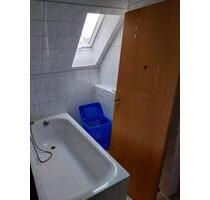 2 Zimmer DG - Wohnung Bahnhofsnach (ca. 500m8min.) - WG geeignet - Gößnitz
