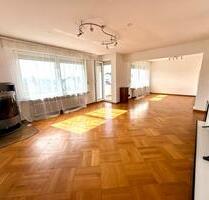 3,5 Zimmer Wohnung mit Balkon - 1.000,00 EUR Kaltmiete, ca.  86,00 m² in Neckarwestheim (PLZ: 74382)