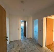 Zentrale 3 Zimmer DG-Wohnung mit Balkon - Hildesheim