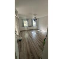 2 Zimmer Wohnung in Obertürkheim in der Nähe von Mercedes Benz - Stuttgart Hedelfingen