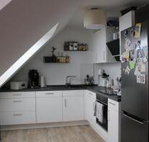 Moderne 3 Zimmer Mietwohnung mit offener Küche, Balkon auf 2 Etagen - Langenhagen