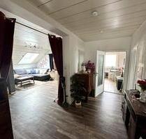 3-Zimmer Dachgeschoßwohnung in Siegburg-Deichhaus