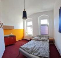 (Oktober) möbliertes Studentenzimmer mit eigenem Bad (Zimmer 4) - Dresden Klotzsche