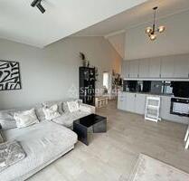 Raumwunder! 3-Zimmer Dachgeschosswohnung mit beeindruckender Raumhöhe - Rees