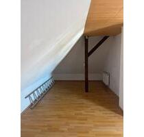 2,5 Zimmer Wohnung zu vermieten Dachgeschoss - Flörsheim am Main
