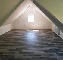 2 Zimmer Dachgeschoss Wohnung zu vermieten in mosbach