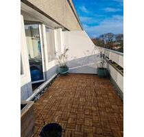 Helle 2,5 Zimmer Wohnung in der Nähe vom Dreiecksplatz, Kiel