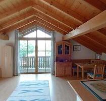 2 Zimmer Dachgeschoss Wohnung - 850,00 EUR Kaltmiete, ca.  70,00 m² in Petting (PLZ: 83367)