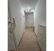 Helles WG-Zimmer in zentraler Lage Reinickendorf (Altbau - ruhig) - Berlin