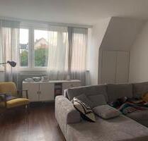 2 Zimmer Wohnung mit EBK, Balkon, in zentraler Lage (Oldenburg)