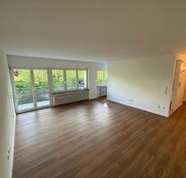 Attraktive 2 Zimmer Wohnung mit Süd Balkon, Bad mit Fenster - Ortenberg
