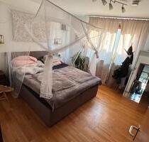 Voll möblierte 2 - Zimmer Wohnung im Herzen von Würzburg