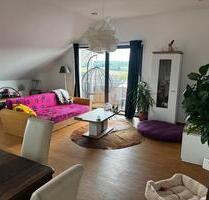 Helle 3 Zimmer Wohnung 87 qmmit EBK und Balkon, Garage und Aufzug - Dierdorf