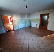 3 Zimmer Altbauwohnung EG und OG - Eglfing