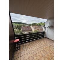 Helle und großzügige 3 - Zimmer Wohnung mit Balkon - Wald-Michelbach