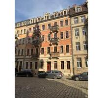 Dachgeschosswohnung, 3-5-Zimmer ! - Dresden Neustadt