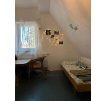 Einzelzimmer in einer 6-Personen-WG nahe TechFak - Erlangen Bruck