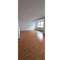 Schöne und große 4-Zimmer Wohnung mit Balkon - Bremerhaven Mitte