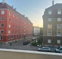 Möbliertes WG-Zimmer mit Balkon in 4er-WG - München Sendling-Westpark